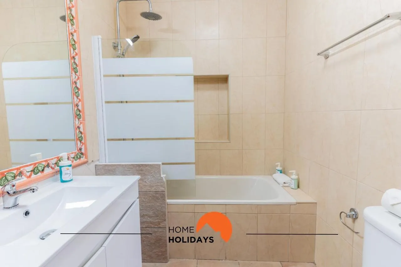 #050 Villa With Pool, Strip High Speed Wifi Albufeira 0*,  Portugal
