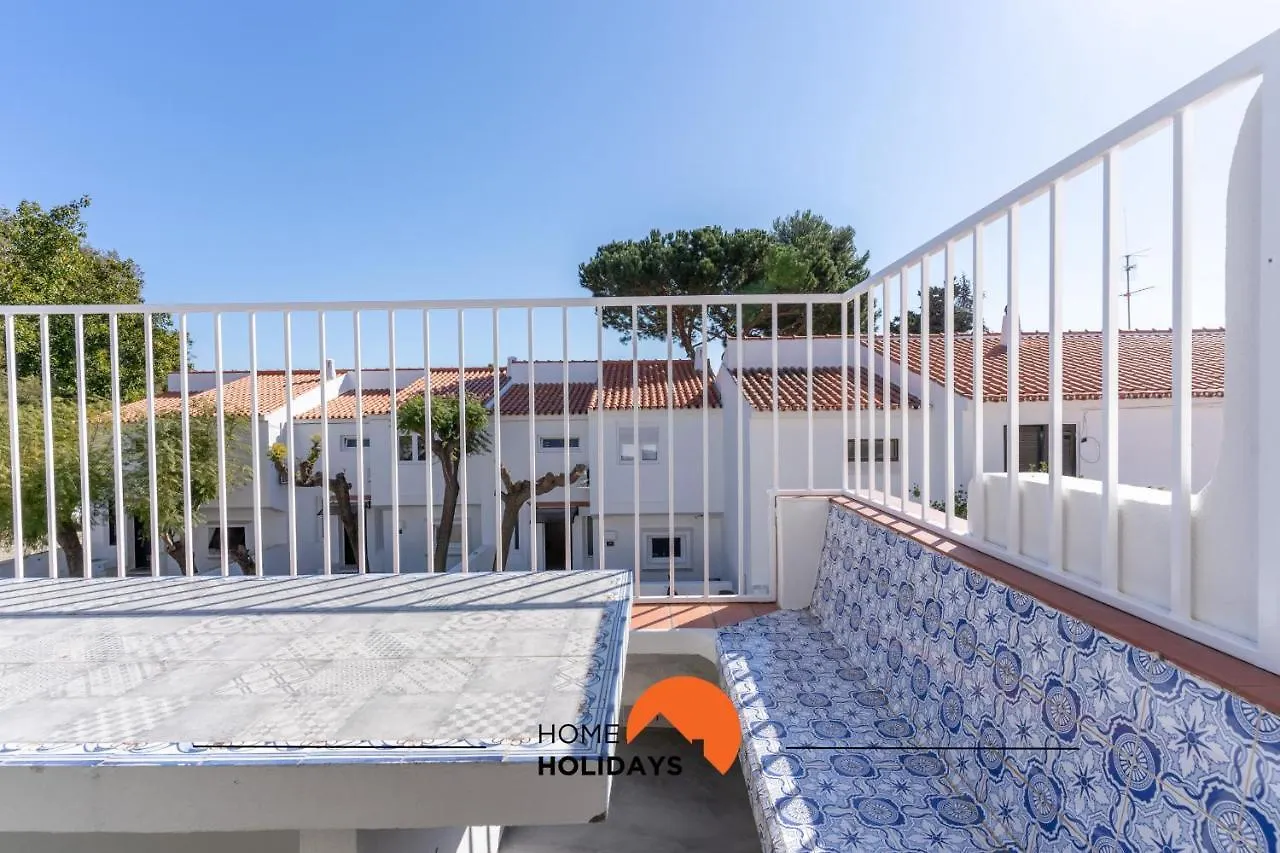 Holiday home #050 Villa With Pool, Strip High Speed Wifi Albufeira