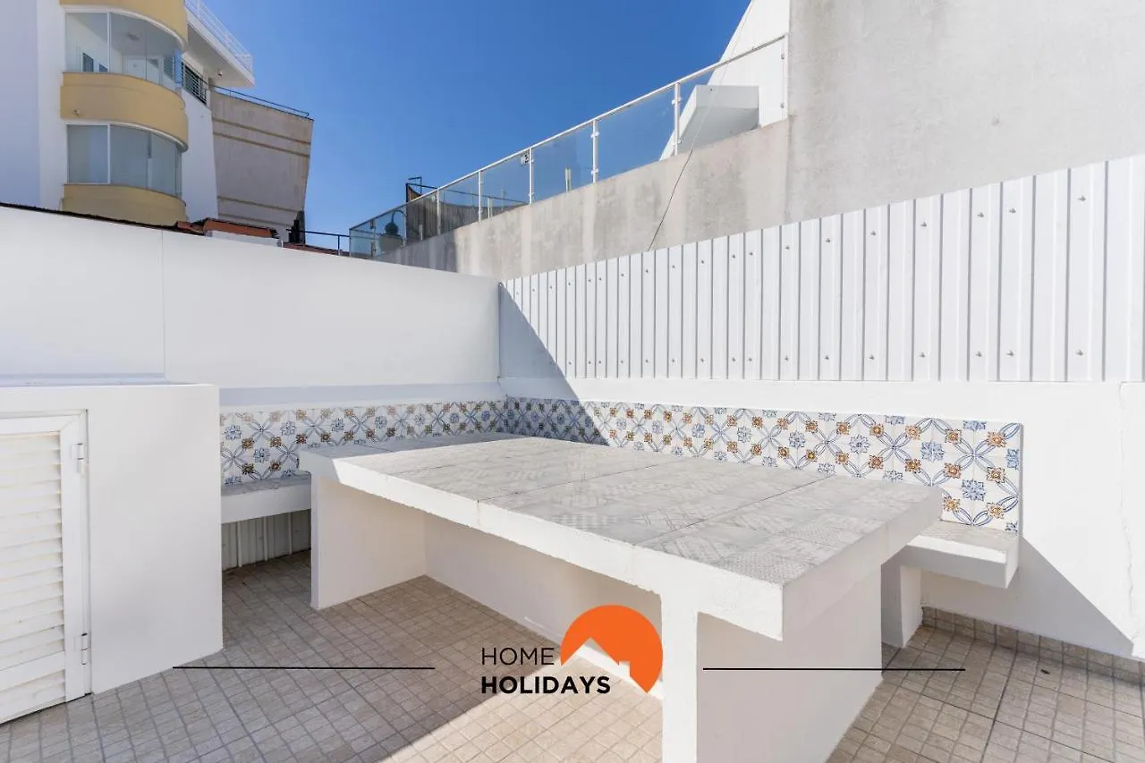 Holiday home #050 Villa With Pool, Strip High Speed Wifi Albufeira